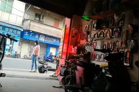 我不管，你得对我负责，你在我门前逗留过了，按当前的环境来说视频封面