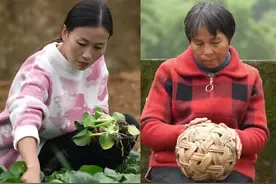 往事只能回味，岁月不会重来，时间在走，年龄在变，不知不觉中，父母都老了，当熟悉的旋律响起，曾经的青葱岁月历历在目！希望以后每一个世界杯都能陪在你身边。我给婆婆做了粉鸡汤#世界杯  #新农人计划2022 #抖音乡村生活家 #乡村守护人  #农村美食