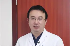 教你三个动作，缓解肩周炎#健康科普 #居家锻炼 #肩周炎 