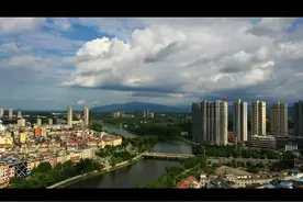 河南的大学生又开始放暑假了，桐柏县的返乡政策看过来，路途上做好防护，落实防控措施。视频封面