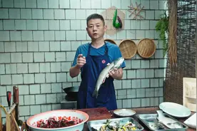 四种四川泡菜做出来的红烧家常泡菜鱼，鱼汤还有大用处