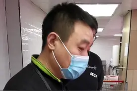 看看这块骨头怎么剔。#感谢抖音 #感谢抖音小助手 #猪肉剔骨