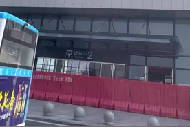 2012年9月28日运营至今给我们带来了极大的便利，去往上海或北京只需五到六小时……#湖北 #孝感北站 #高铁站@抖音短视频