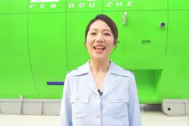 奋斗者号是中国研发的万米载人潜水器。 “深海的哥视频封面