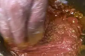 天津人爱吃的津味素馅包子 辅料一定要多放点 红粉皮换成了白粉皮 怕有食色sai 长时间吃不健康#真材实料好不好顾客说的算 #食材新鲜才是硬道理 #民间传统美食 #美食 #地方特色美食