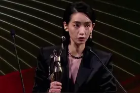 湖南衡阳妹子刘雅瑟凭借电影《智齿》，获得第40届香港电影金像奖最佳女主角（刘雅瑟就是《明星学院》的刘欣）#刘雅瑟 #金像奖视频封面