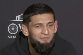 “次中量级没人能与我匹敌”，奇马耶夫辣评同级别重悍将！#伯恩斯vs奇马耶夫 #ufc273 