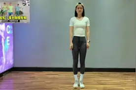 刘畊宏 超强瘦腿操三遍连跳 踢掉大腿内侧脂肪 缩小腿围视频封面