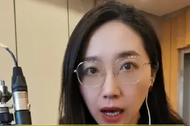 衢州开化病例轨迹交集指向同一家服装店，浙江三地疫情与进口服装高度关联#大v说 #新闻姐 @抖音短视频 视频封面