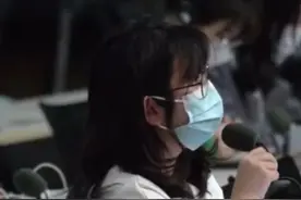 路透社记者问汪文斌戴黑色领带有何特殊意义#最新消息 #热点 #最新发布 @抖音短视频 @DOU+小助手