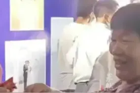 这样的回礼方式，你见过吗？