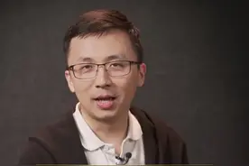 为什么某些丈母娘更喜欢体制内的准女婿？体制内够稳定，体制外..视频封面