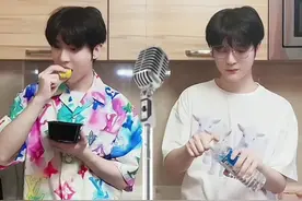 #炙热计划 #小城夏天 “夏天到了，你们最喜欢吃什么口味的雪糕？🍦”#唱歌视频封面