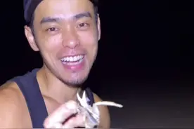 挖沙蟹的方法有很多，今天简单教一下#海边生活 #抖音助农计划2021 