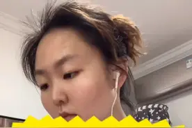 #早餐 吃点富含油脂和蛋白的食物，可以促进胆囊收缩，预防胆结石哦，煎鸡蛋完美吼住