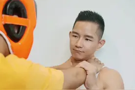 四种办法教你如何破解掐脖子，尤其是第4种很好用。#国庆假期专项训练 #杨建平视频封面