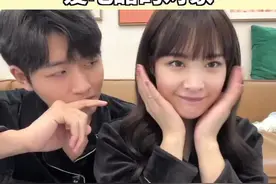 有一个连闺蜜醋也要吃的男友是什么样的体验#雅诗兰黛全新白胶原 #沙雕情侣欢乐多