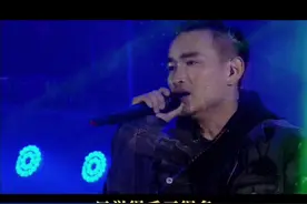 #机器灵砍菜刀 #星星还是那颗星星 这句歌词，导播直接把镜头切给了#再见老兵 里的“星辰”，这也太巧了😂 #演唱会