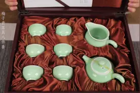 #龙泉青瓷 #茶具 #茶器 #抖音 梅子青釉茶具八件套价格实惠哦视频封面