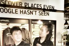 关爱后座系列：背包要这样扶 ，才是正确操作。