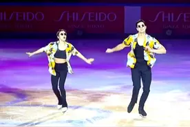 “花滑中国杯”：冠军组合欢乐演绎神曲《一剪梅》！#花样滑冰 #滑冰 #一剪梅 #一剪梅dj #搞笑#搞笑视频视频封面