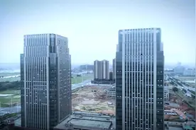 新城区第一高楼，不服来辩！！！！！ #江西樟树  #樟树航拍视频封面