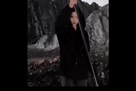 #盲选挑战 #reaction达人召集令 #韩国人 #风铃权杖变装 你们觉得谁最酷? @DOU+小助手 @抖音短视频 