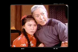 京剧电影《红灯记》选段“痛说革命家史”。高玉倩饰演李奶奶视频封面
