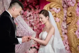 李根自曝两年前已离婚 因财产分割问题将诉诸法律 来源：中国篮球速递￼