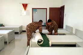 如何快速套被罩，今天兵哥哥来帮你！（张欢  郭琼）@抖音短视频#dou是知识点