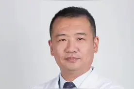 哭过后眼睛肿，该怎么办？视频告诉你！#十万个怎么做 #dou出新知