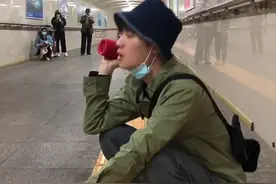 我祈祷拥有一颗透明的心灵，和会流泪的眼睛！#夜空中最亮的星