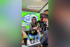 歇马夜市回归了，收好这份攻略吧。#歇马夜市  #网红夜市 #夜市里的烟火气