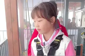 #33住在奥陶纪 现在的小朋友都比大人厉害多了 跳得那么决绝#2021奥陶纪极限荡绳节 @DOU+小助手视频封面