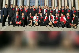 #抗疫英雄 桂林人的骄傲！桂林市疾控中心党委书记潘定权获得国家“抗疫”先进个人表彰！#桂林 #致敬视频封面