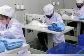 国家发改委回应口罩短缺：22省份口罩日产量已超过千万只视频封面