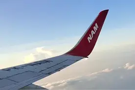 东航MU5735乘客何尝不想听到这美妙的旋律呢，然而世事无常，希望会有奇迹，为你们祈祷🙏🙏🙏非常时期，如果不是为了生活，谁又想在天上飞呢！#东航 #希望一切安好 