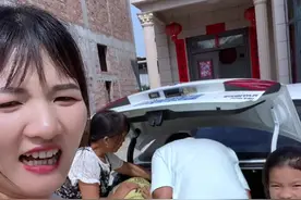 中秋从娘家返程， 路上心情是忧伤的，娘家再好还是要回到自己的小家，回家前的期待，回家后的无聊，离家时的不舍，离家后的想念，那种百感交集的心情，是所有远嫁姑娘的无奈😭#范超超和周英英 #夫妻日常 #回娘家视频封面