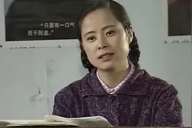 #毛主席的女儿指出教材错误，老师让请家长