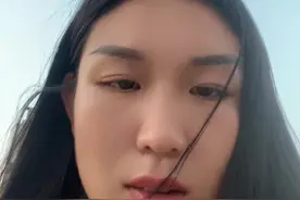 我把网名改成了㞮孞chuxin生僻字。意思说是相爱容易。相守却难，遇见对你好的人容易。遇见待你如初的人却很难，因为发悉易得。始终难守。说好要走一辈子的人。走着走着就弄丢了，我们始终没有守住发悉。分道扬镳了。