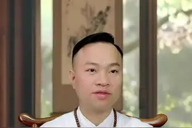 门口摆放石狮子有什么作用？ 门口摆放石狮子有什么作用？#生活服务热点中心 #住宅有讲究 #大门石狮子 #上热门🔥 #干货分享