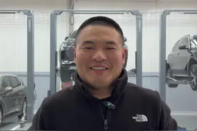 理想one的底盘 昭帅汽修厂姚厂长讲车理想one的底盘#带你懂车 #每天一个用车知识 #理想#昭帅汽修