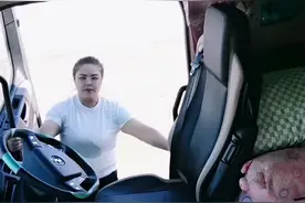 陕汽德龙X6000 视频封面