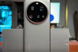 小米15 Ultra综合评测：像小米SU7 Ultra一样“可街可赛”！#小米15Ultra #雷军 #小米SU7