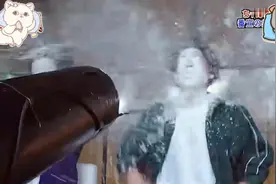 奶油大炮糊你一脸。#看一遍笑一遍 #专治不开心视频封面