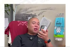 天津港14年销售帮粉丝代采第5集，天津港真的有8.8万的大霸王吗？千万千万不要去轻信这种传言，根本不可能存在的事！#丢哥说车#丢哥带你逛天津港#定金发全国#大霸王视频封面