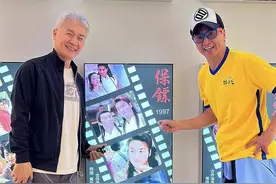 感谢豪哥支持！跟豪哥合作于1997年之保镖翡翠娃娃系列！转眼也快30年了！豪哥待人以诚，不藏奸耍滑；始终坚守正义之道。 🥰一个好人🥰 #朋友之光#何家劲视频封面