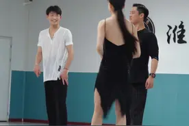 帅就完了，国标课堂之状态切换自如的邵老师#淮南世际艺术学校 #邵卫天 #李茉晗 #舞蹈课堂随拍