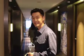 胡歌《走走停停》天坛首映vlog！#胡歌 #北京国际电影节