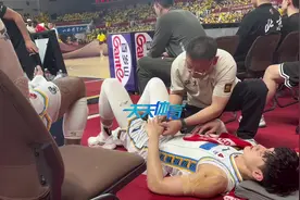 #北京男篮2比0山西男篮 #曾凡博后脑着地视频封面